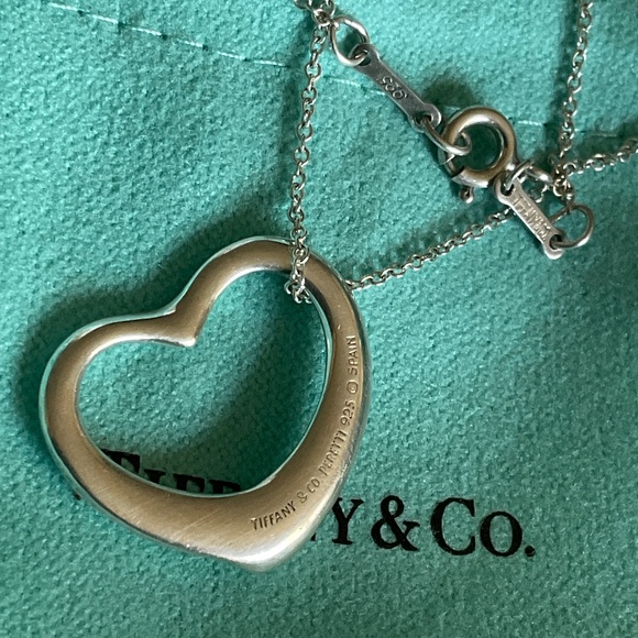 Large Tiffany Elsa Peretti open heart necklace - Picture 3 of 9